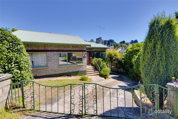 144 Mount St, Hillcrest, TAS 7320