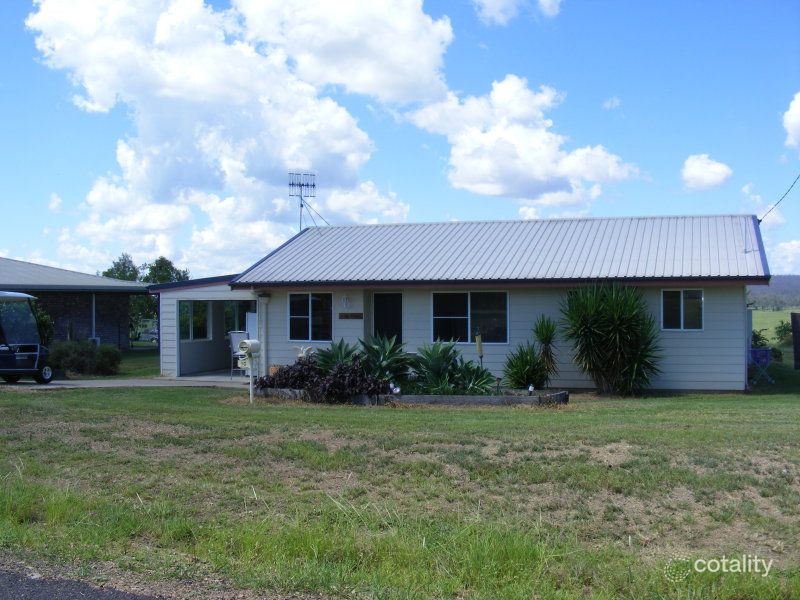 10 Hardiker St, Moffatdale, QLD 4605