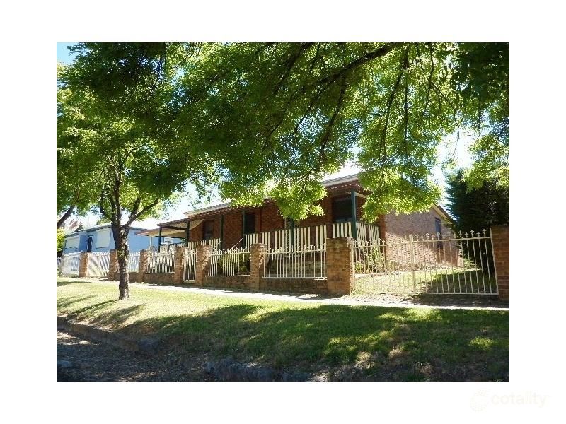 63 Edward St, Molong, NSW 2866