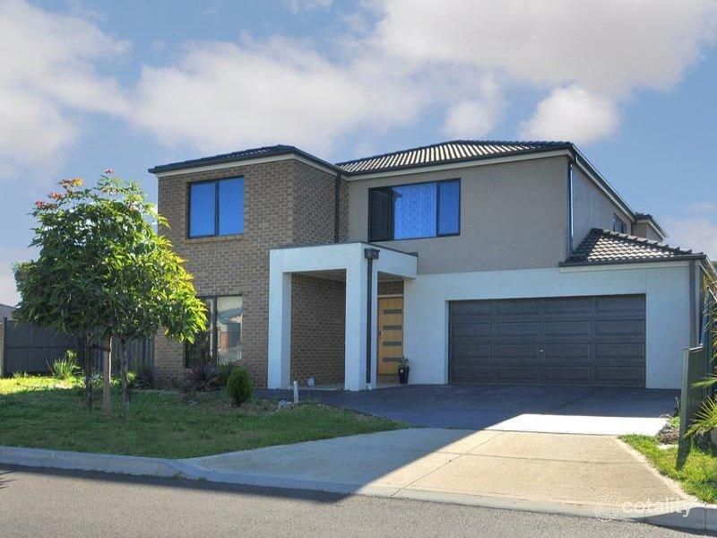 23 Dunbarrim Ave, Cairnlea, VIC 3023