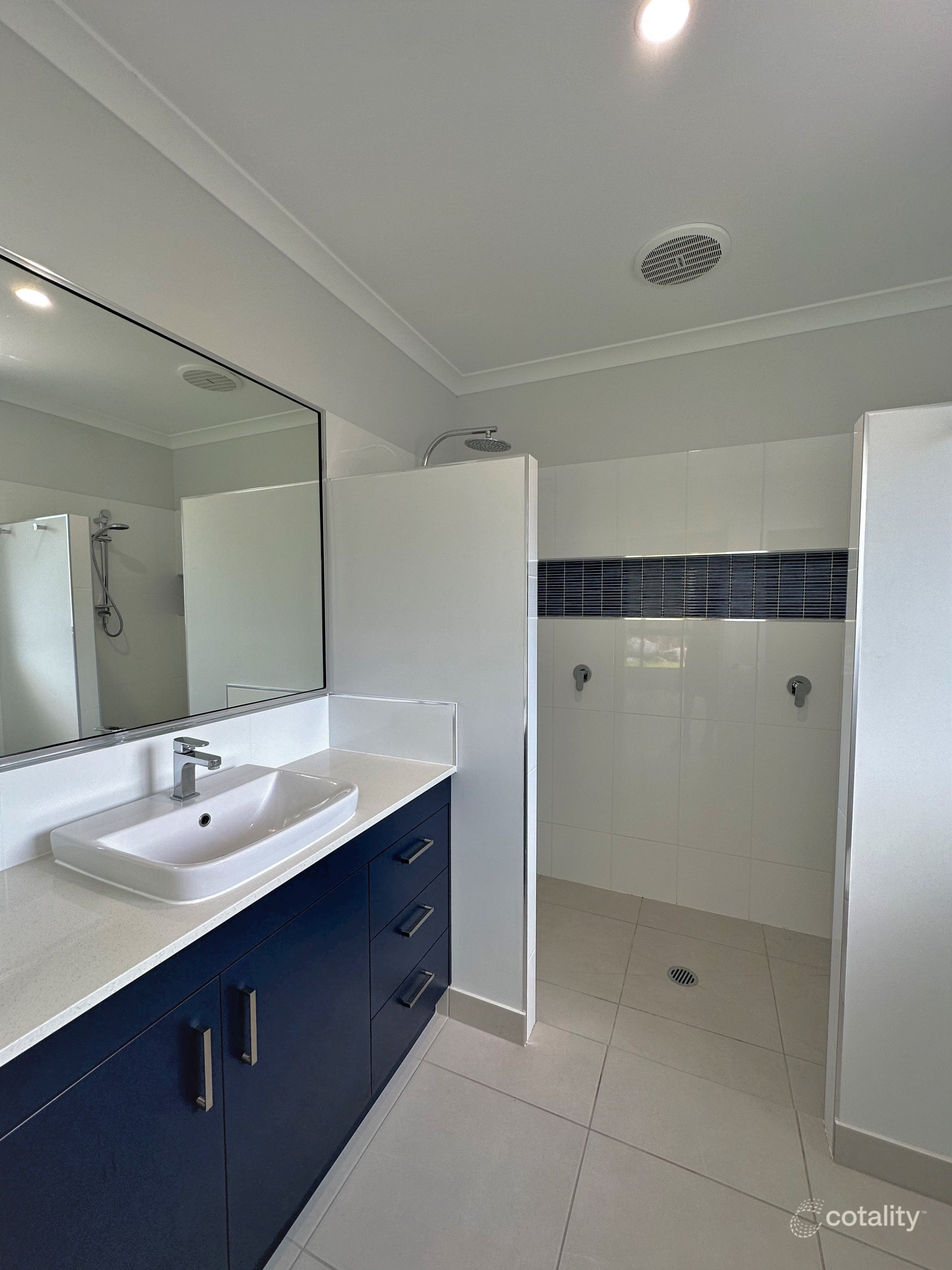 81 Trader Cres, Cannonvale, QLD 4802