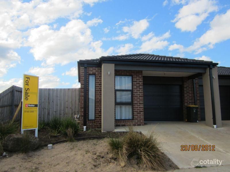2/28 Tony Dr, Truganina, VIC 3029