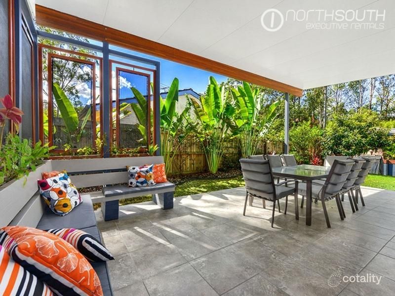 1 Sun Pl, Chapel Hill, QLD 4069