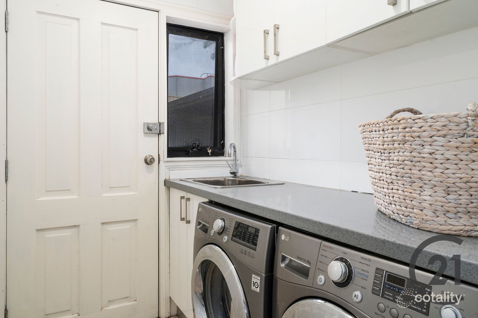 6 Hitter Ave, Casula, NSW 2170