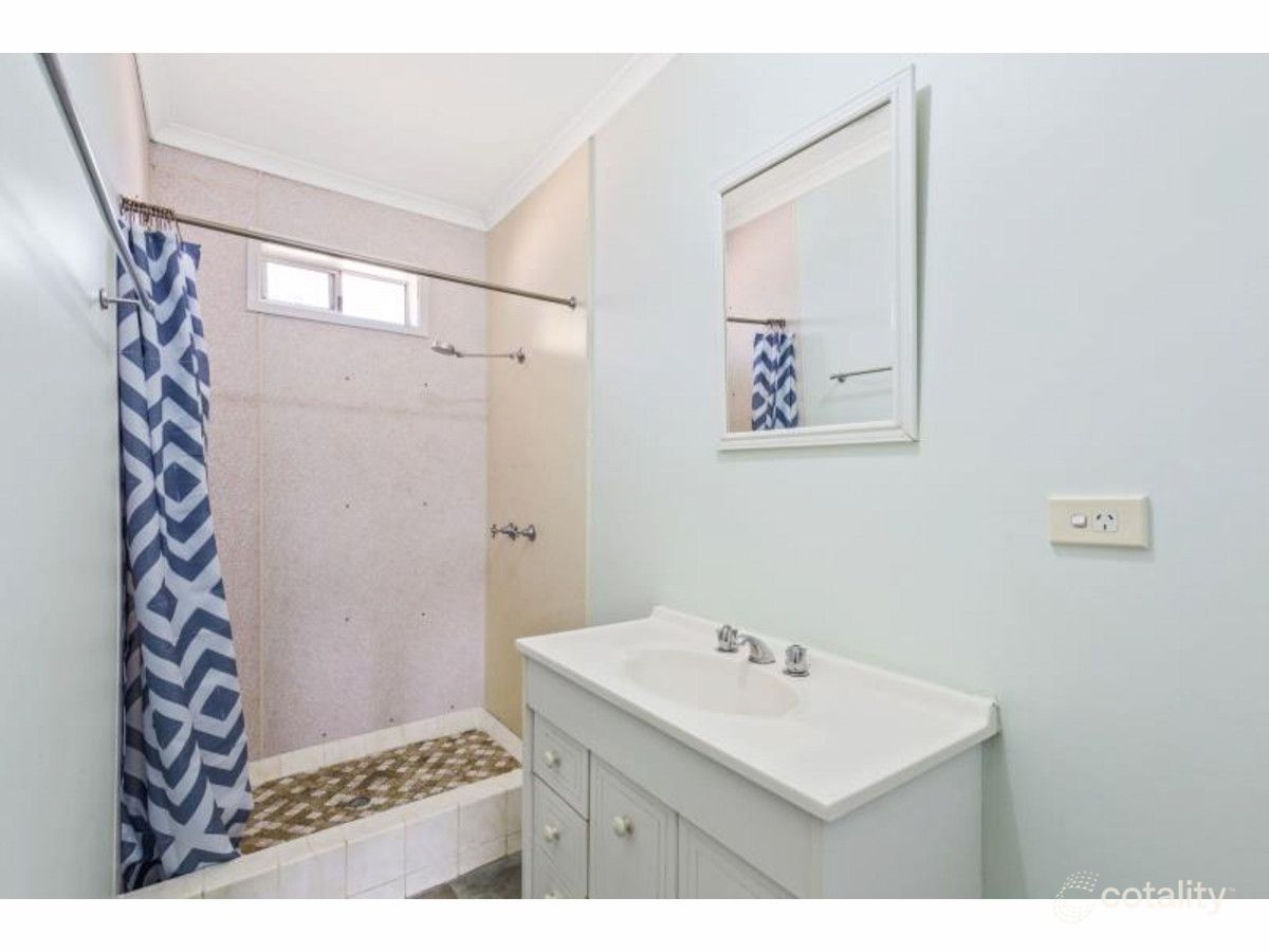 2/86 Sheehy St, Park Avenue, QLD 4701