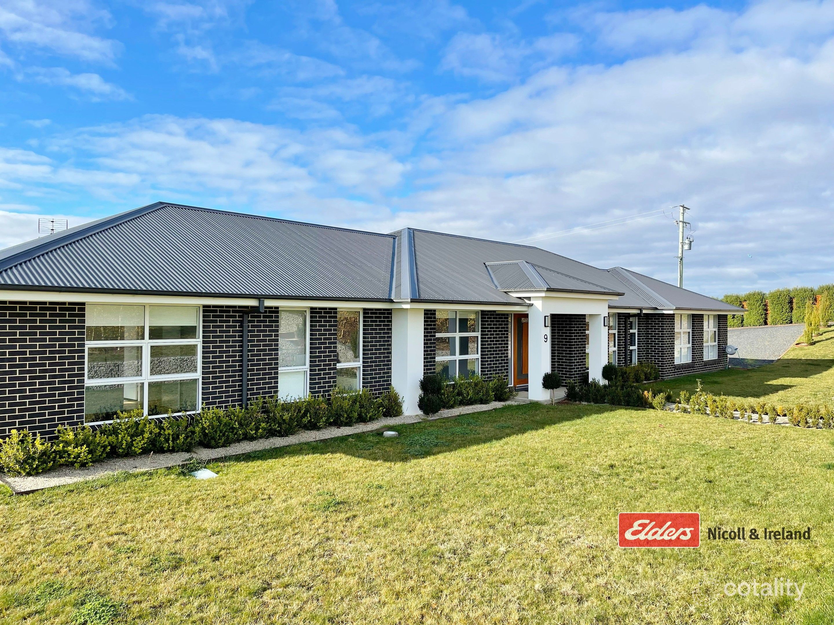9 Green Gr, Blayney, NSW 2799
