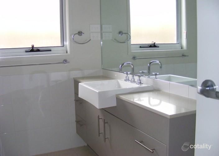 16 Walsh Dr, Goulburn, NSW 2580