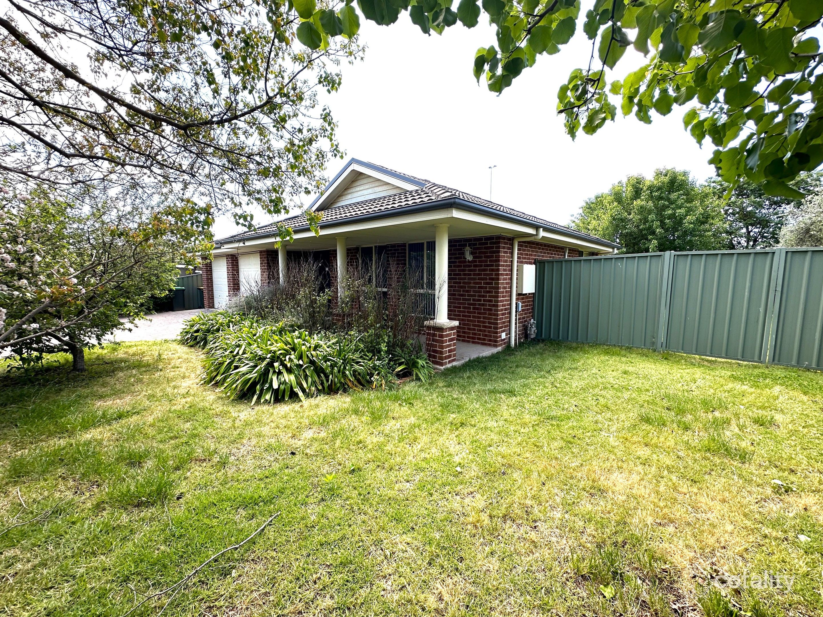3 Mayoh Pl, Young, NSW 2594