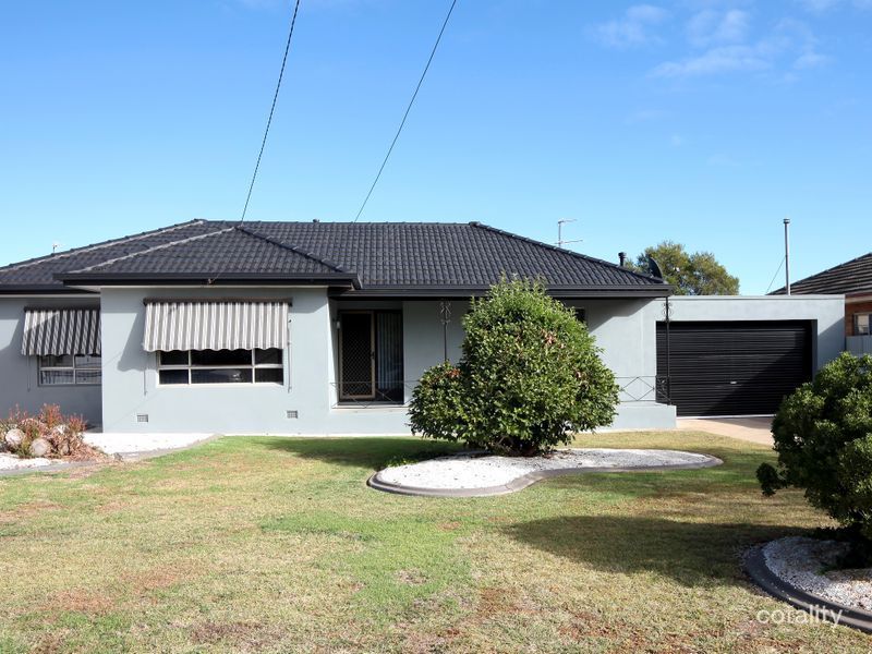 24 Martin St, Tolland, NSW 2650