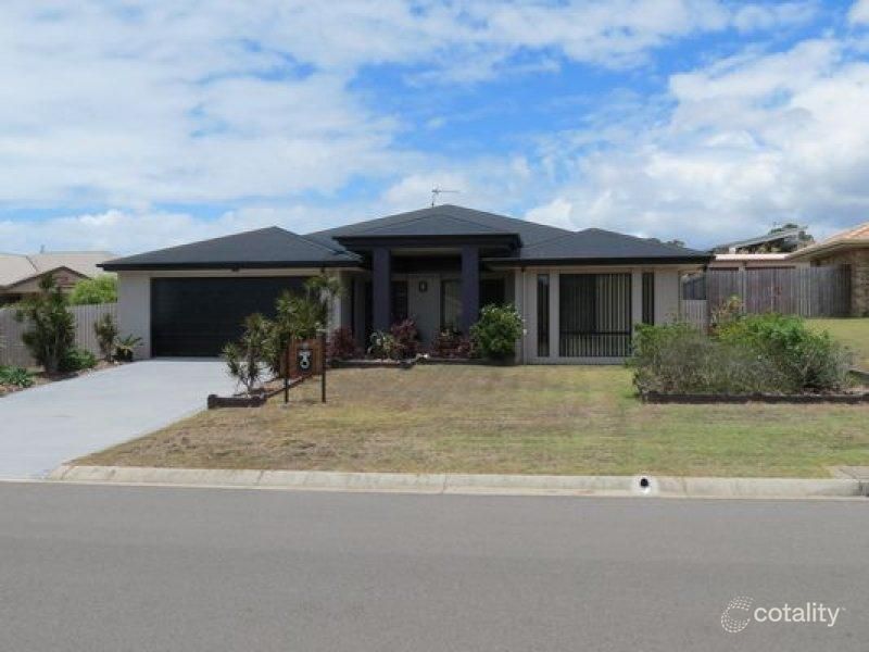 9 Harrison Cct, Urangan, QLD 4655