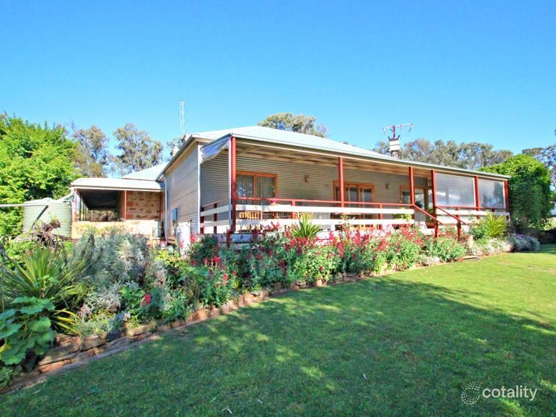 74 Pearce Rd, Watervale, SA 5452