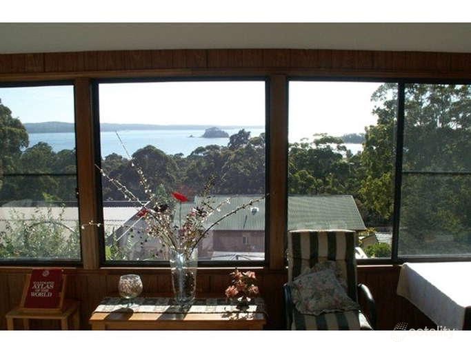 13 Calga Cres, Catalina, NSW 2536