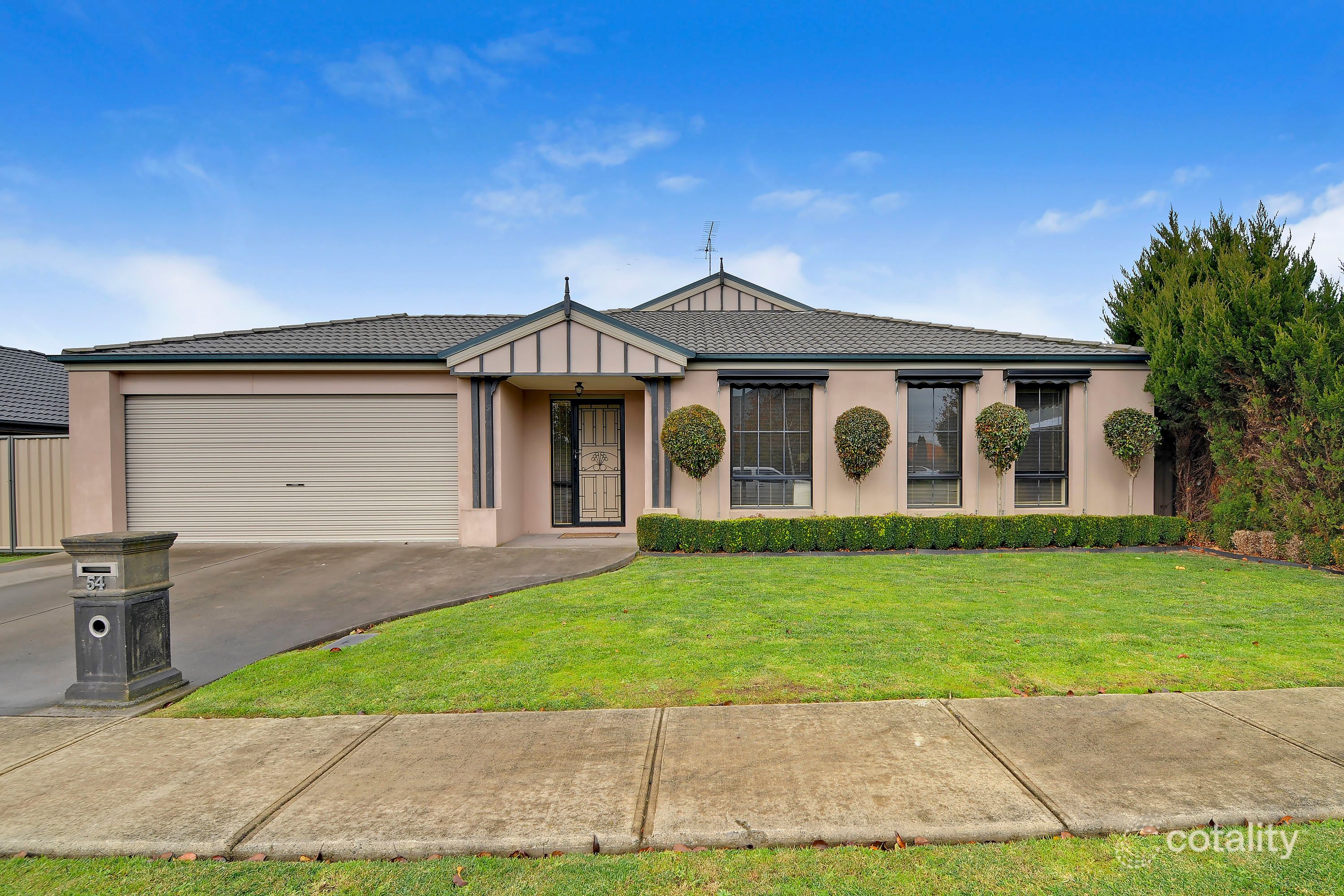 54 Davey Dr, Trafalgar, VIC 3824