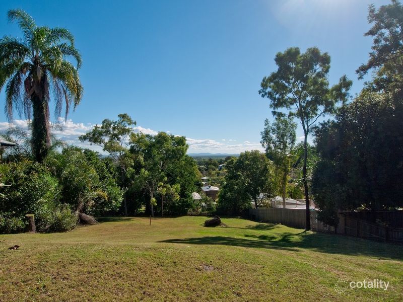 206 Agnes St, The Range, QLD 4700