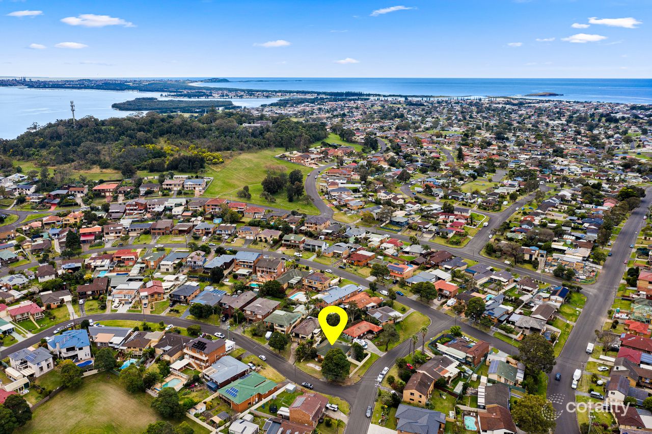 6 Gray Ave, Mount Warrigal, NSW 2528