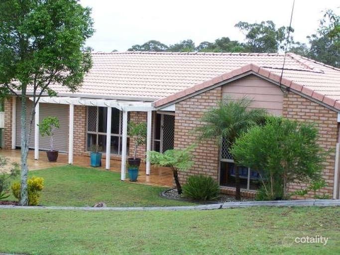 5 Connewarre Ct, Petrie, QLD 4502
