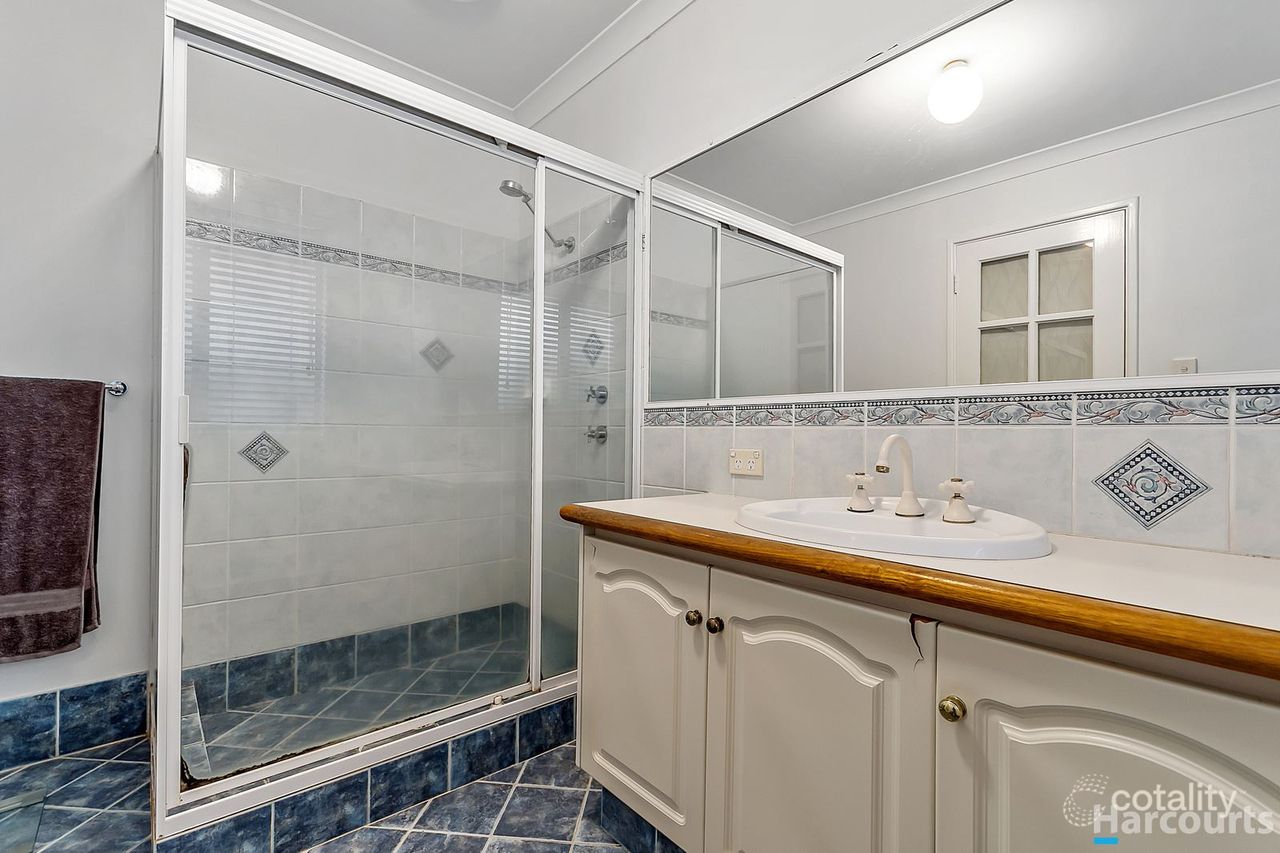 4 Swiftsure Pl, Currambine, WA 6028