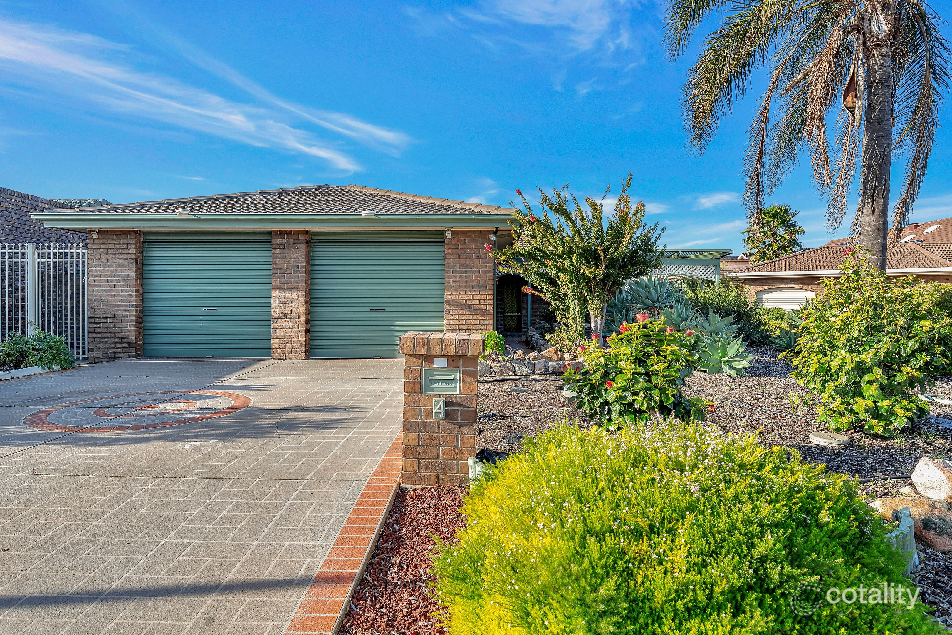 4 Capri Cl, West Lakes, SA 5021