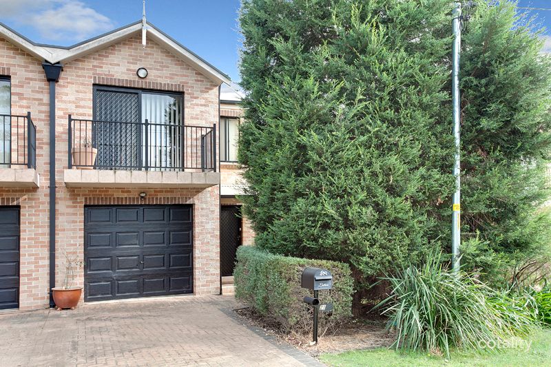 21 Aubrey St, Ingleburn, NSW 2565