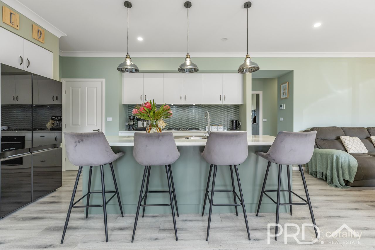 64 Wakehurst Ave, Batlow, NSW 2730