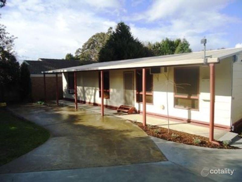 40 Lyons Rd, Croydon North, VIC 3136