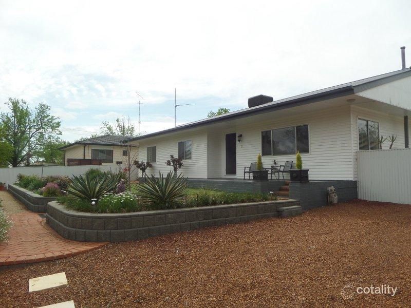 27 Frederica St, Narrandera, NSW 2700