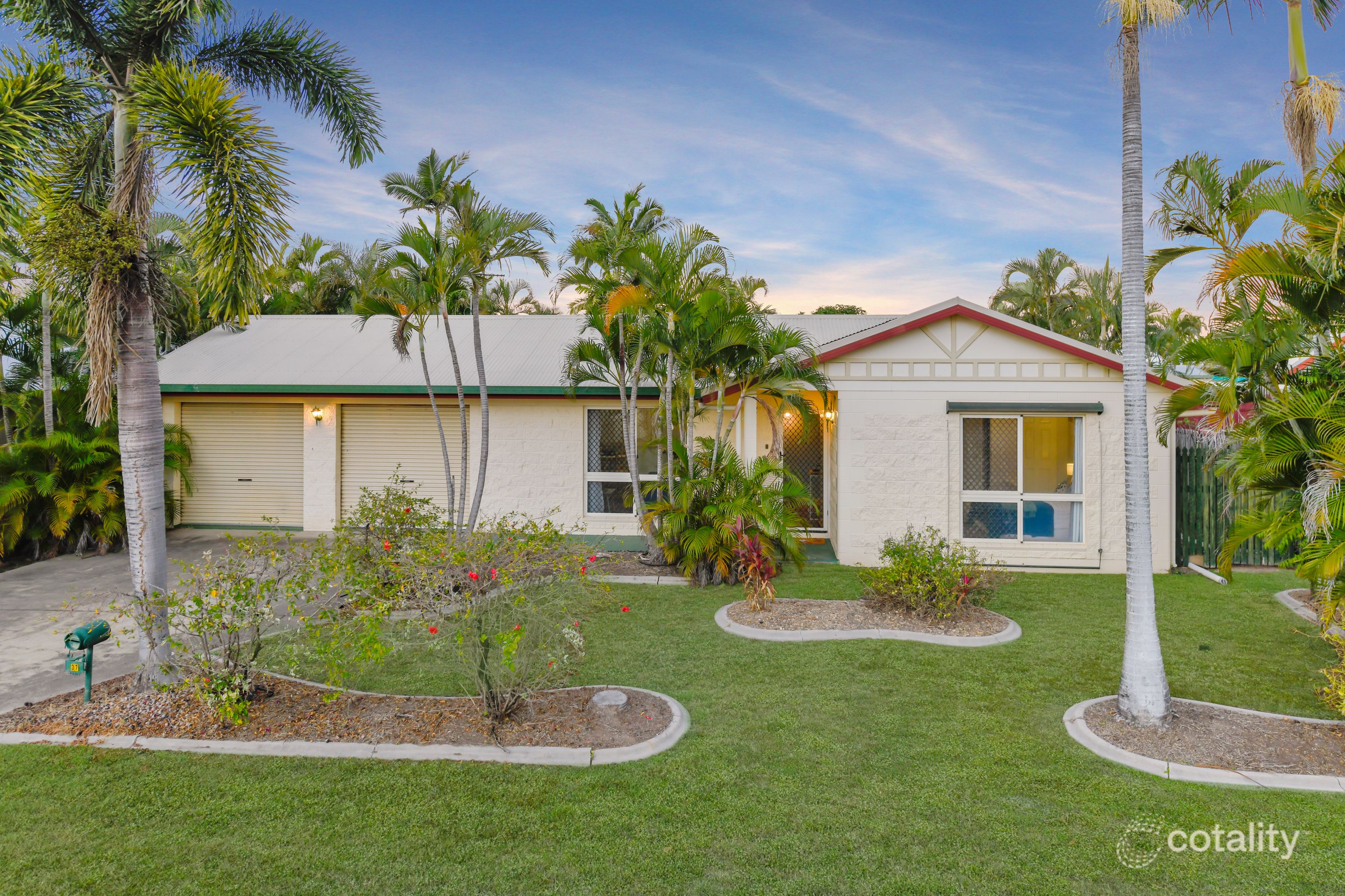 37 Barnett St, Mount Louisa, QLD 4814