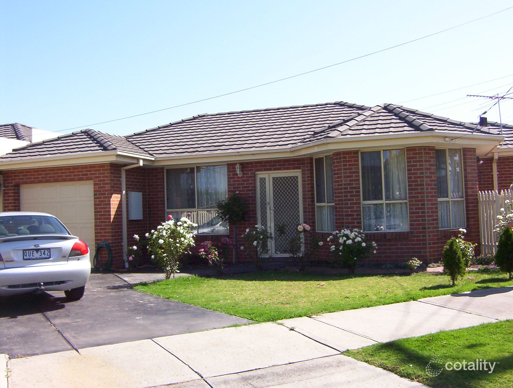 27 Riverside Pl, Keilor East, VIC 3033