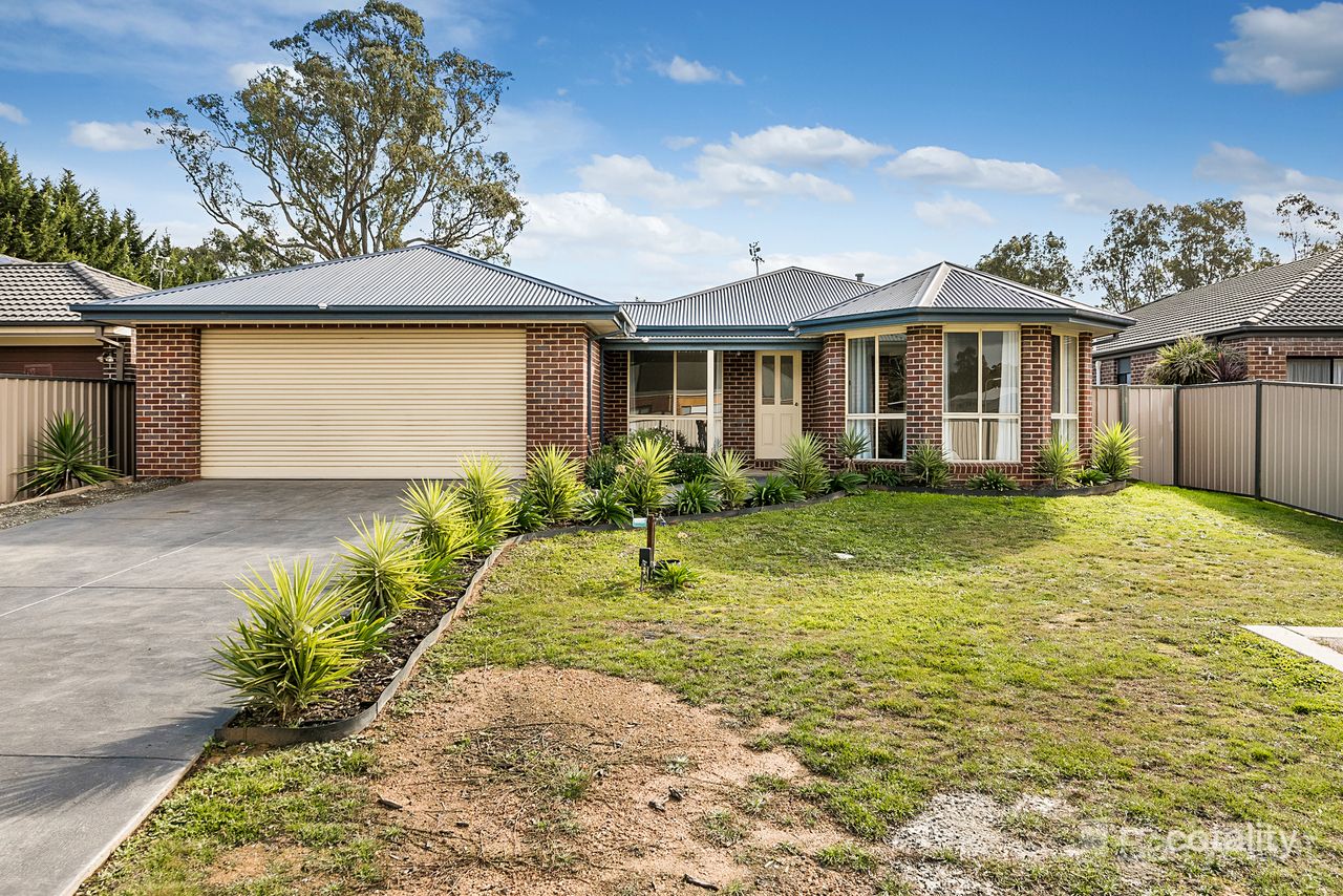 69 Donaldson Dr, Broadford, VIC 3658
