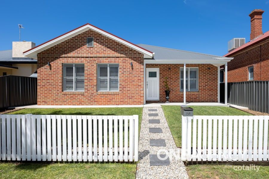 84 Railway St, Turvey Park, NSW 2650
