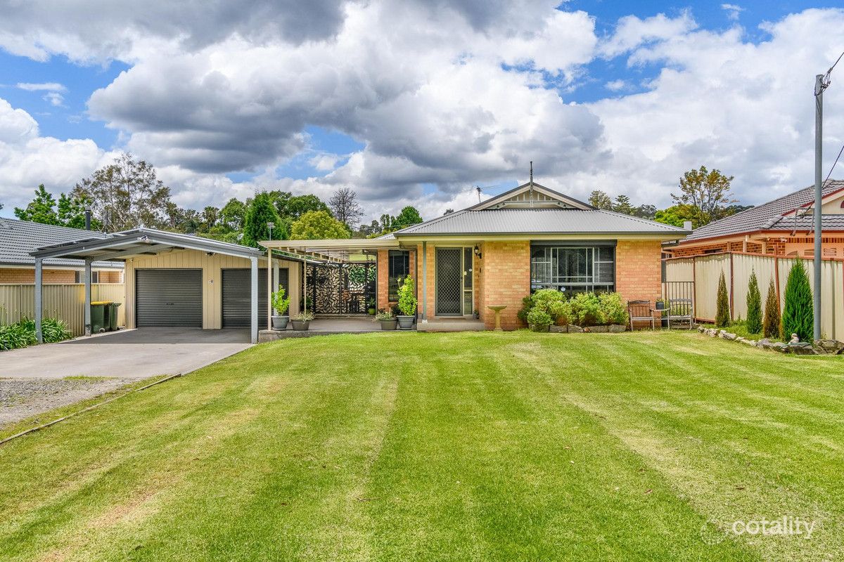 11 Hamilton St, Abernethy, NSW 2325
