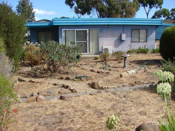 8 Fourth Ave, Dodges Ferry, TAS 7173