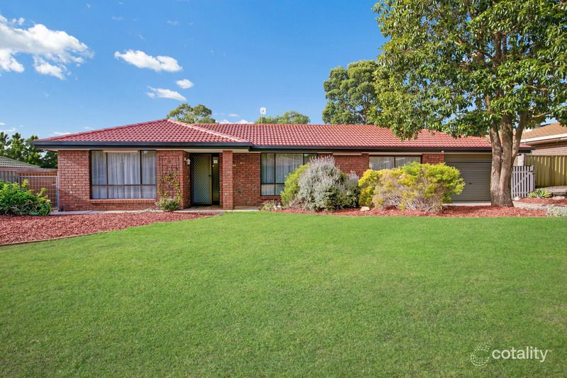 14 Wanbi Ct, Craigmore, SA 5114