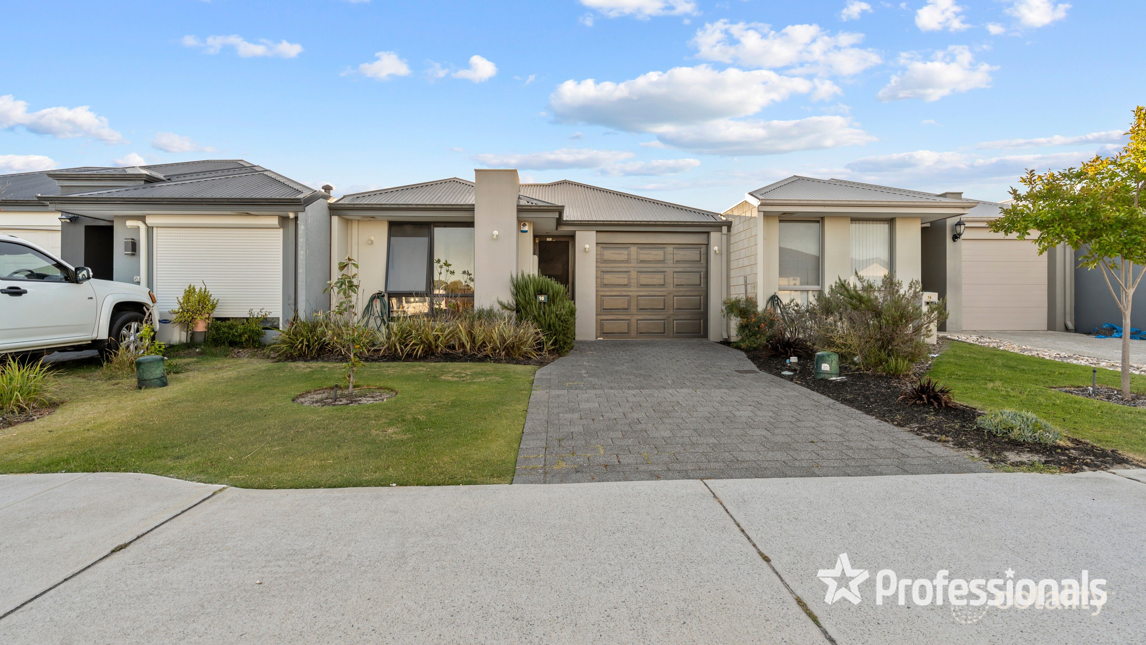 16 Burnett Rd, Brabham, WA 6055