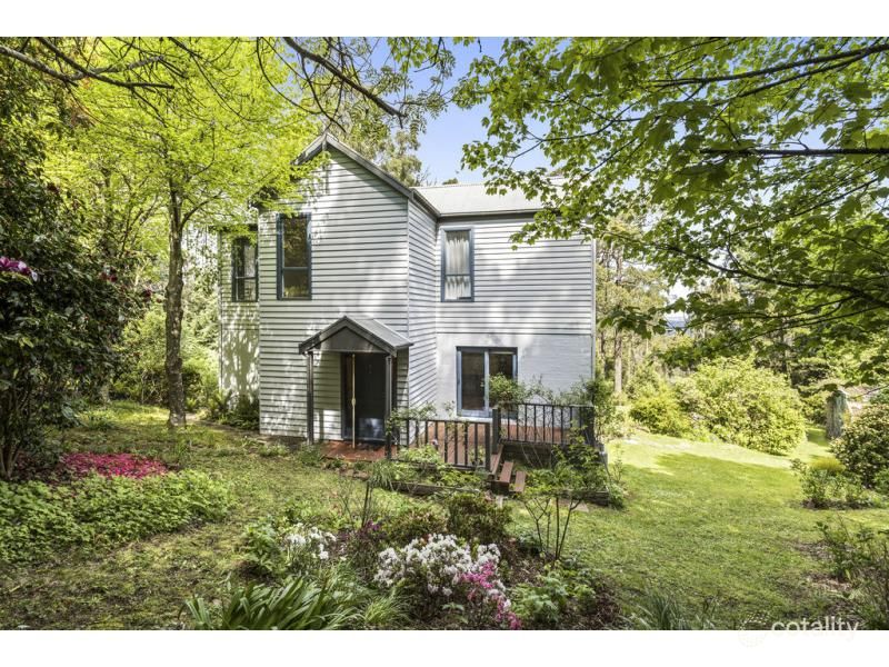 51 Douglas Rd, Mount Macedon, VIC 3441