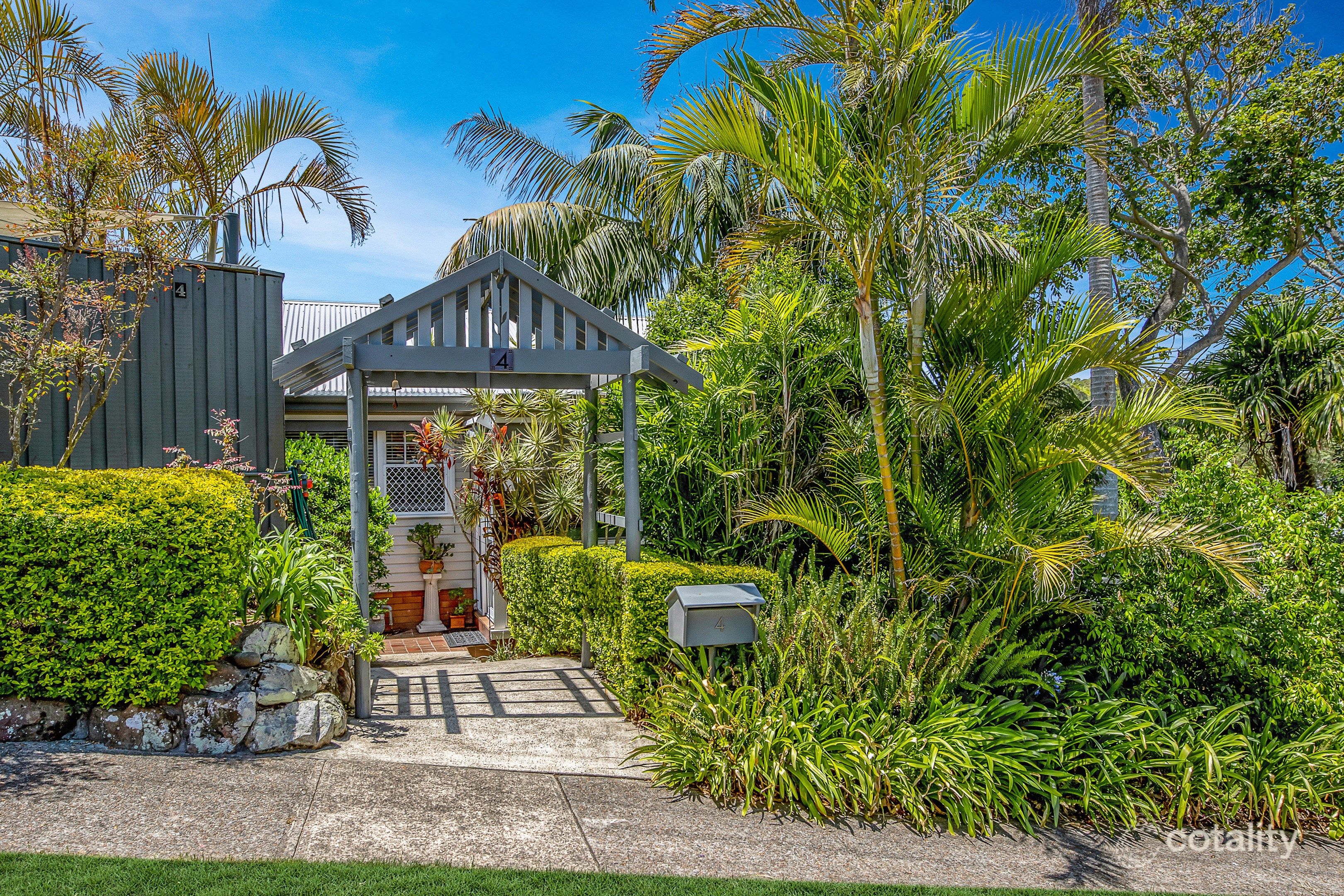 4 Rembrandt Dr, Merewether Heights, NSW 2291