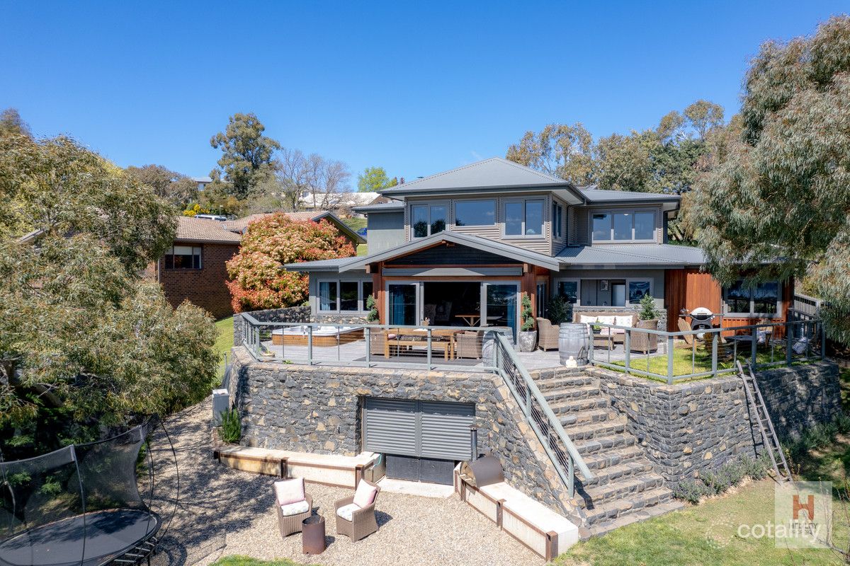 8 Caldwell Cl, Jindabyne, NSW 2627