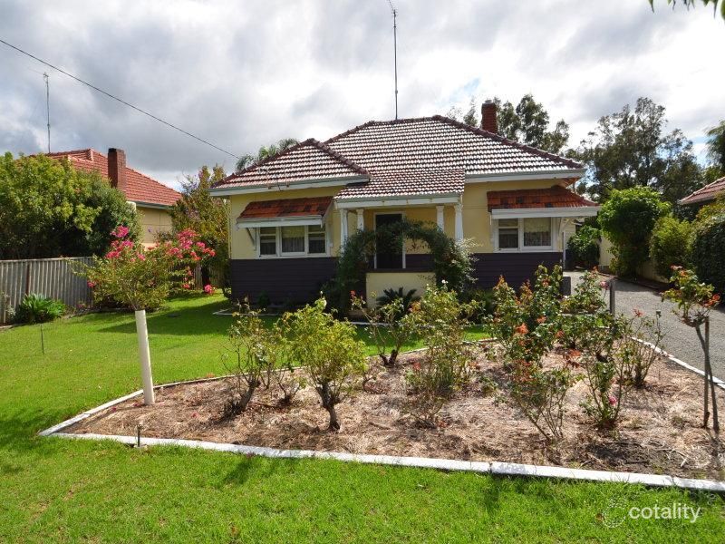 18 Buckby Rd, Harvey, WA 6220