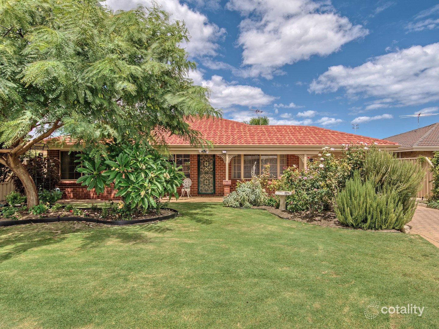 12 Greenlea Cres, Warnbro, WA 6169