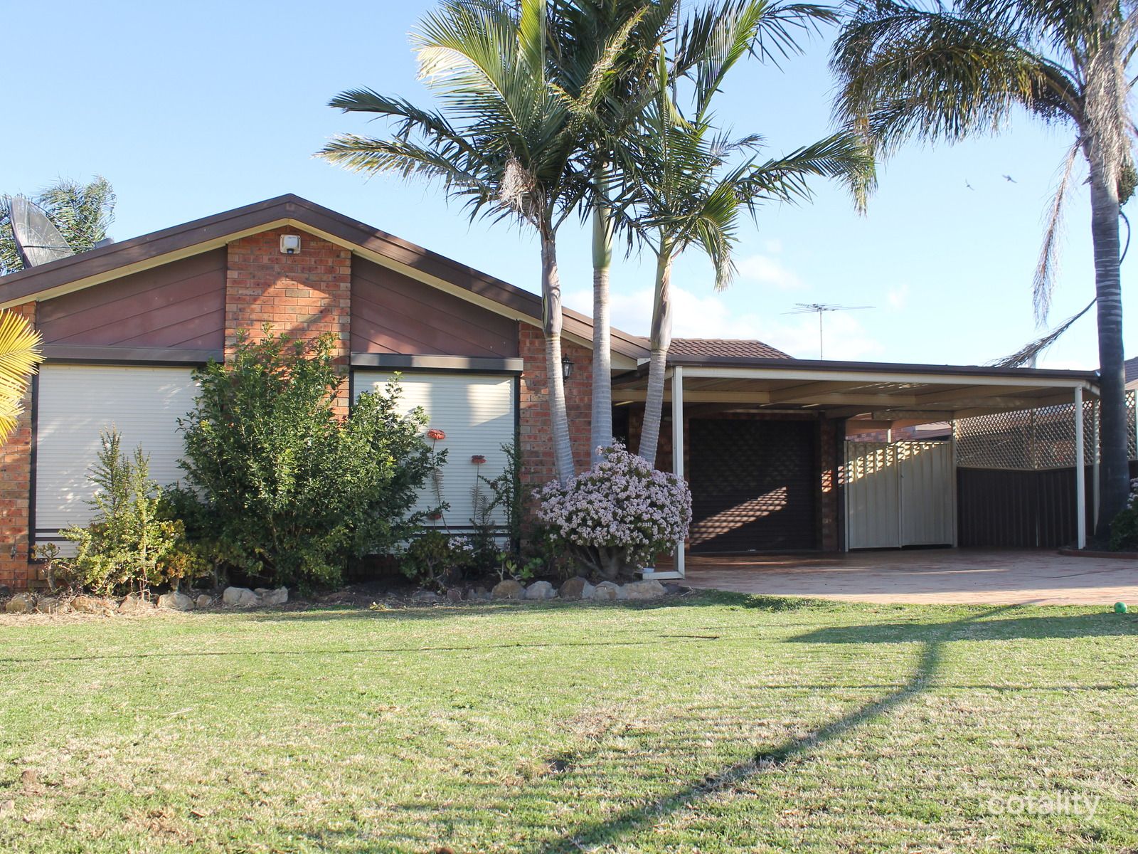 38 Swan Cct, Green Valley, NSW 2168