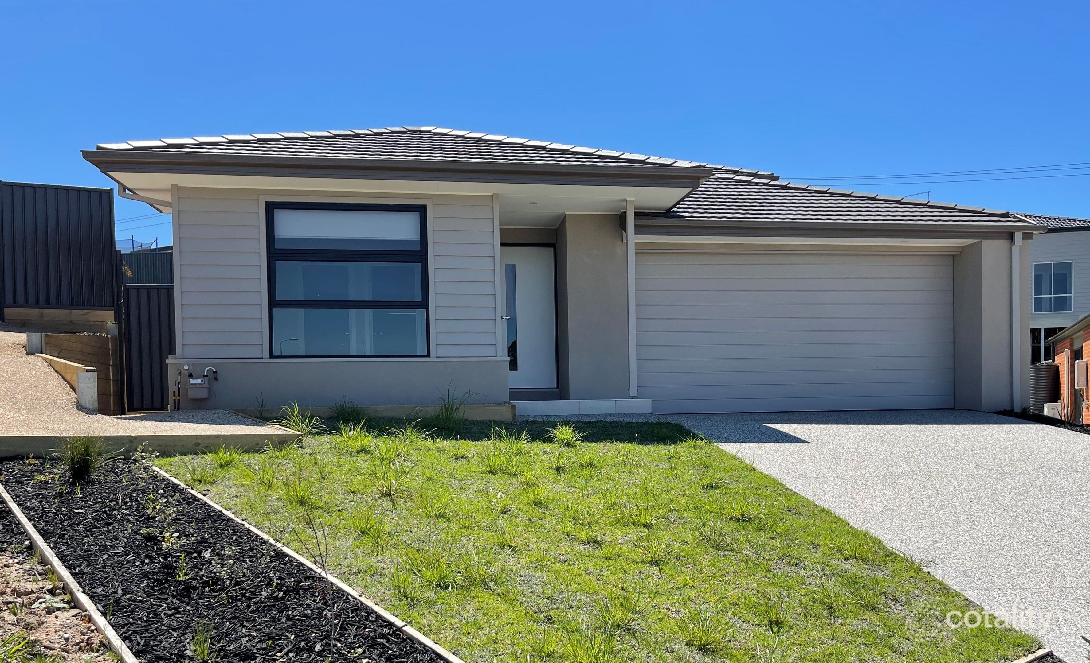 9 Cowley Ct, Canadian, VIC 3350