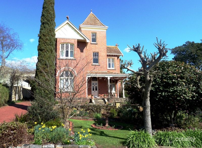 9 Campbell St, Camperdown, VIC 3260