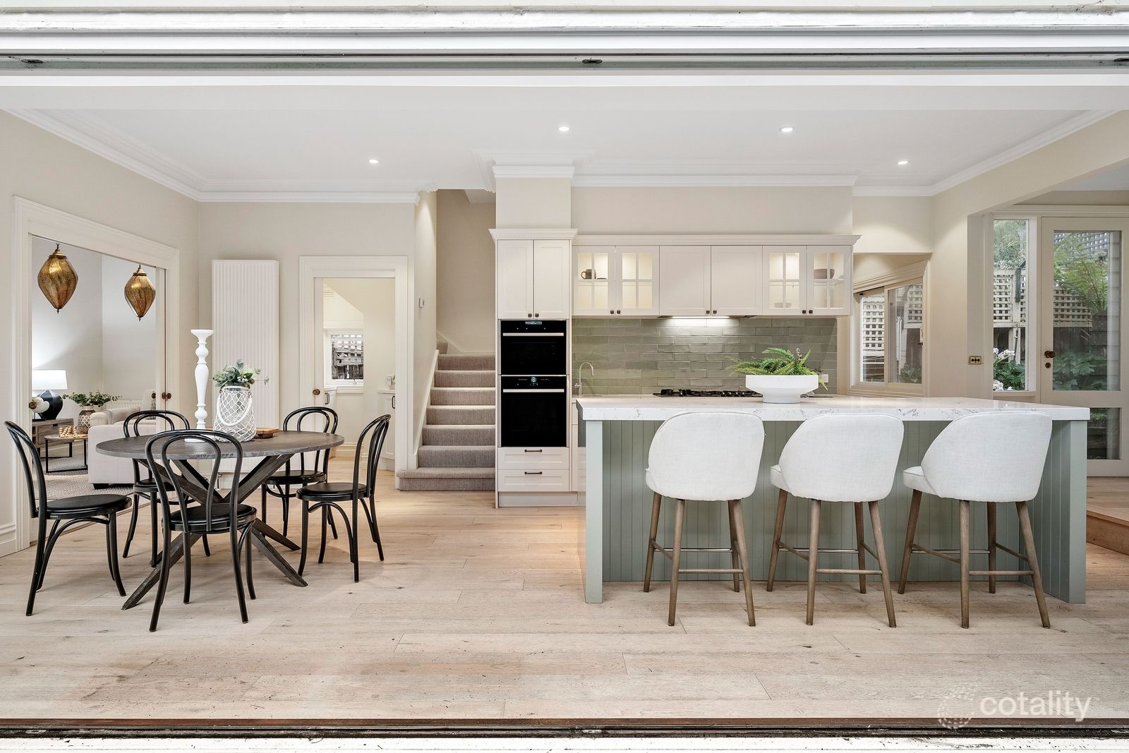 18 Erica St, Canterbury, VIC 3126