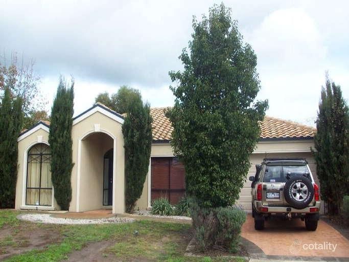 5 Clocktower Ct, Berwick, VIC 3806