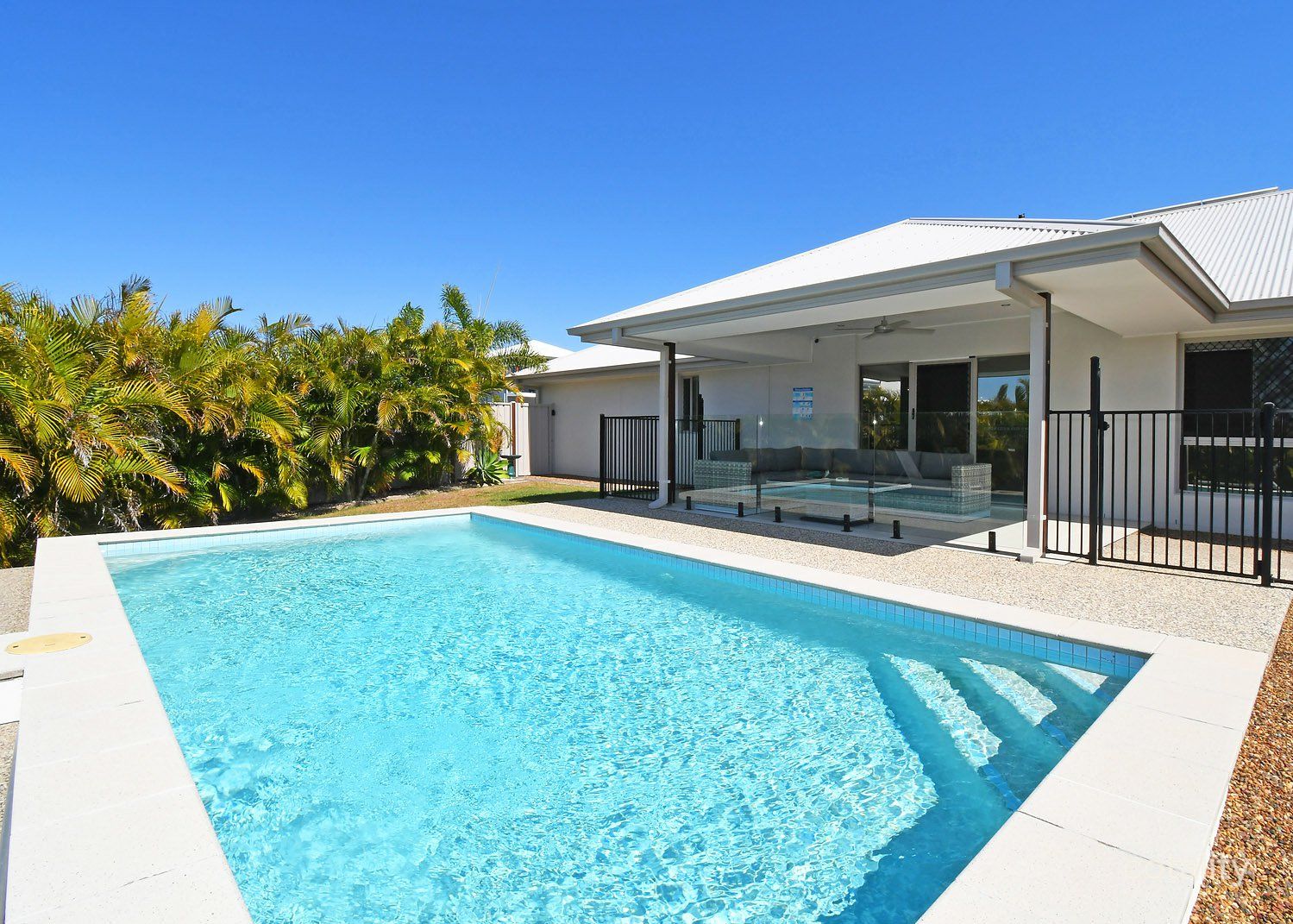 14 Seahaven Cct, Pialba, QLD 4655