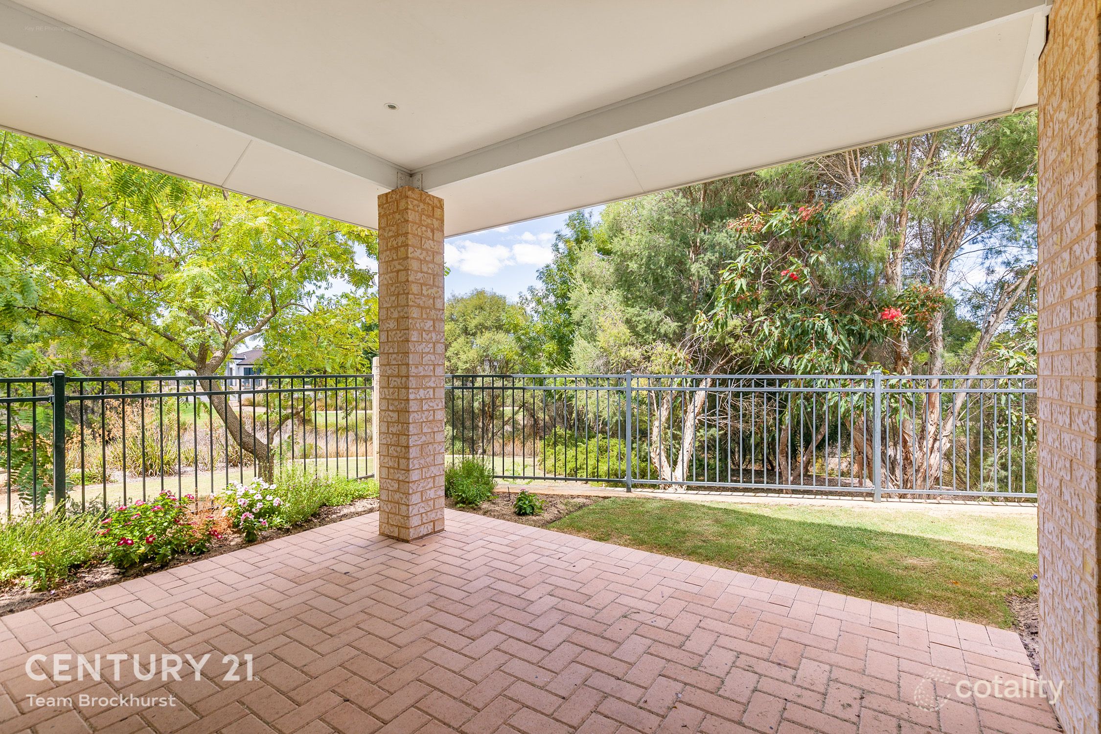 9 Warbler Pass, Harrisdale, WA 6112