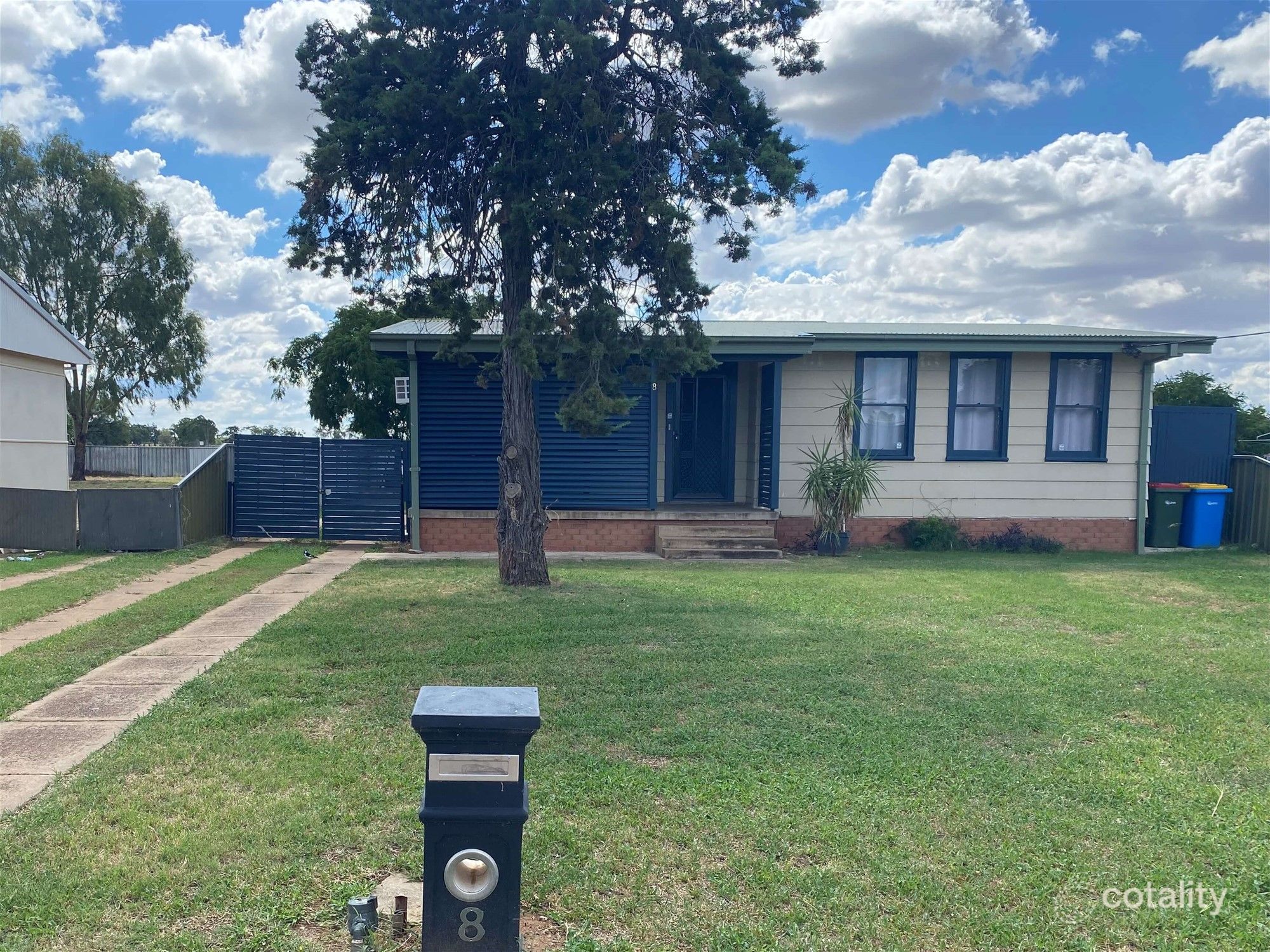 8 Wambiana St, Nyngan, NSW 2825