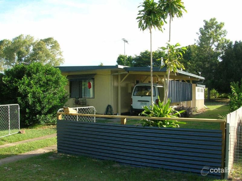 14 Lalroy St, Beachmere, QLD 4510
