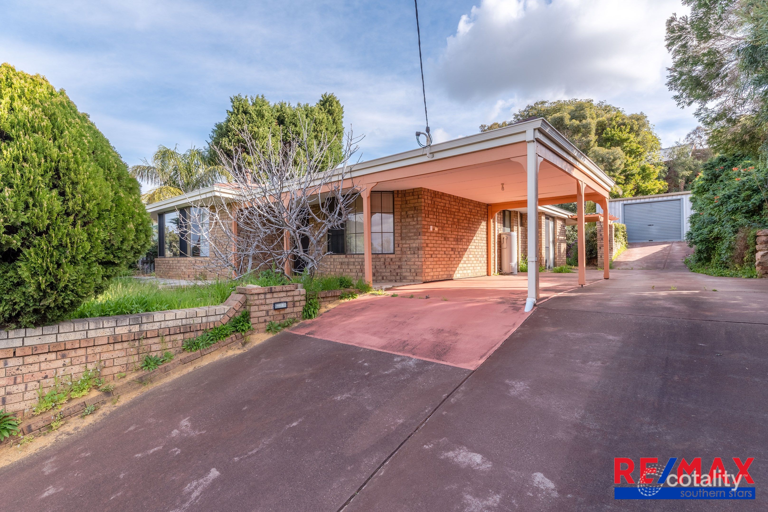 15 Jade St, Mount Richon, WA 6112
