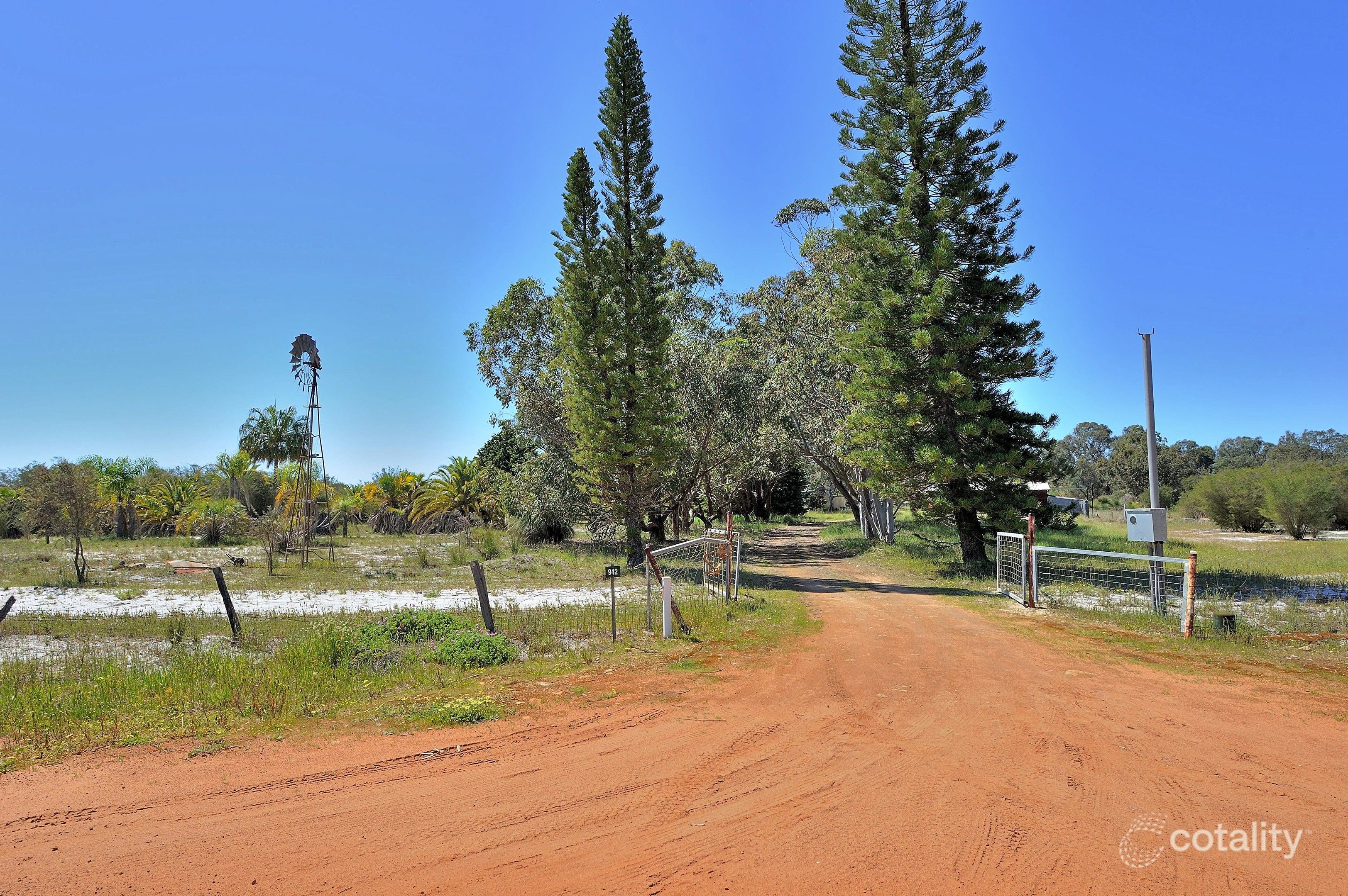 942 Coonabidgee Rd, Coonabidgee, WA 6503